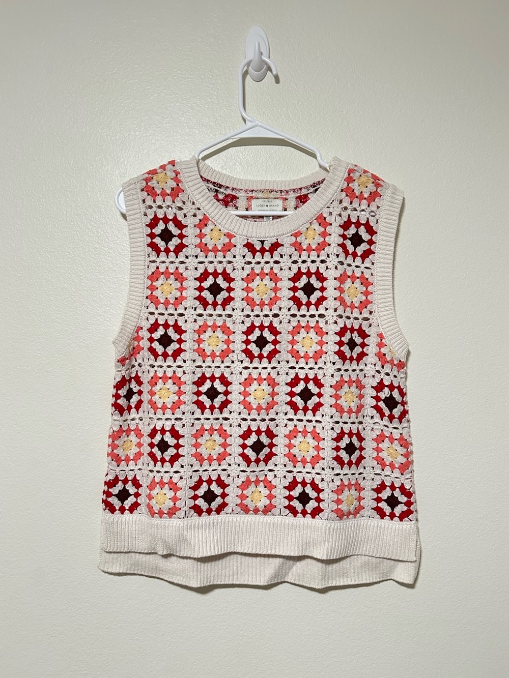 Lucky Brand Crochet Granny Square Knit Tank Top in Cream and Red